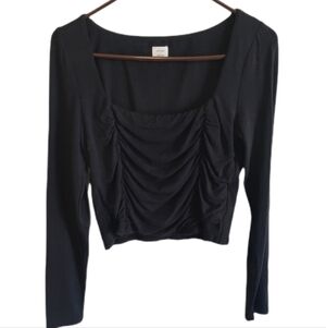 Aritzia Wilfred Ruched Crop Long Sleeve Black Top